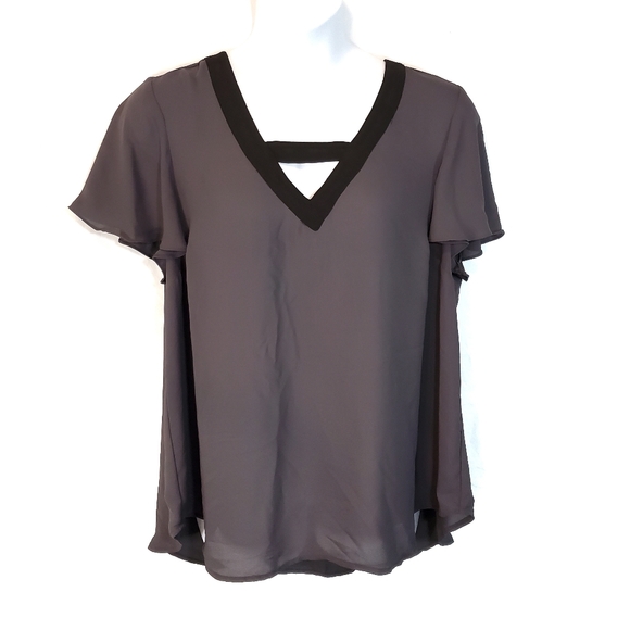 Torrid v- neck top - Picture 2 of 4